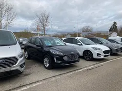 Obsidianschwarz metallic Gebraucht 2023 Ford Kuga Titanium SUV | 27.950 € (Superpreis)