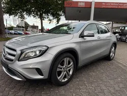 Silber Gebraucht 2015 Mercedes GLA180 SUV | 14.750 € (Fairer Preis)