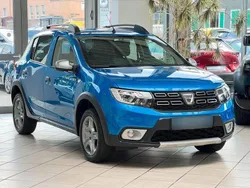 Blau metallic Gebraucht 2020 Dacia Sandero Stepway Kleinwagen | 11.700 € (Fairer Preis)