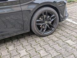 Schwarz Gebraucht 2023 Cupra Leon Limousine | 23.700 € (Superpreis)