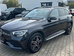 Grau Gebraucht 2022 Mercedes GLC400d AMG SUV | 40.900 € (Fairer Preis)
