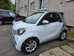 Weiß Gebraucht 2017 Smart ForTwo Electric Drive Passion Cabrio | 8.199 € (Fairer Preis)