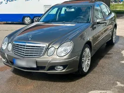 Braun Gebraucht 2008 Mercedes E200 Elegance Limousine | 8.800 € (Etwas zu teuer)