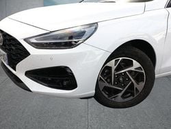 Weiß Gebraucht 2024 Hyundai i30 Limousine | 23.299 € (Fairer Preis)