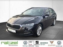 Schwarz Gebraucht 2022 Skoda Octavia Ambition Kombi | 19.889 € (Guter Preis)