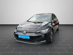 Deep black perleffekt (metallic) Gebraucht 2023 VW Golf VIII Limousine | 21.490 € (Superpreis)