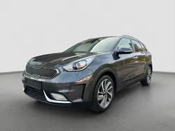 Grau Gebraucht 2018 Kia Niro Spirit SUV | 17.100 € (Fairer Preis)