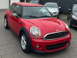 Rot Gebraucht 2012 Mini ONE Kleinwagen | 6.200 € (Etwas zu teuer)