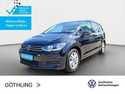 Deep black perleffekt Gebraucht 2024 VW Touran Comfortline Van / Kleinbus | 33.960 € (Fairer Preis)