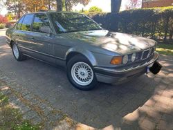 Grau Gebraucht 1990 BMW 730 Limousine | 14.900 €