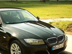 Schwarz Gebraucht 2011 BMW 320 Lifestyle Kombi | 3.600 € (Fairer Preis)