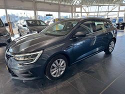 Grau Gebraucht 2022 Renault Mégane GrandTour Kombi | 16.900 € (Fairer Preis)
