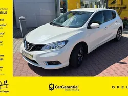 Brilliant white (m) Gebraucht 2016 Nissan Pulsar N-Connecta Limousine | 10.190 € (Etwas zu teuer)