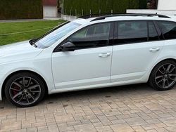 Weiß Gebraucht 2018 Skoda Octavia RS Kombi | 20.999 € (Etwas zu teuer)