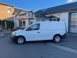 Weiß Gebraucht 2022 VW Caddy Maxi Basis Van / Kleinbus | 19.999 € (Fairer Preis)