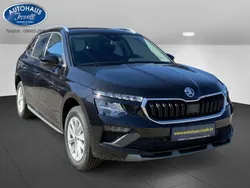 Schwarzmagic perleffekt Neu 2025 Skoda Kamiq Selection SUV | 27.790 € (Fairer Preis)