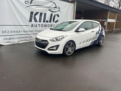 Weiß Gebraucht 2014 Hyundai i30 Classic Coupé | 4.499 € (Guter Preis)