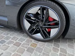 Grau Gebraucht 2021 Audi RS e-tron GT Ambiente Limousine | 69.500 €