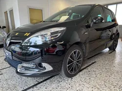 Schwarz Gebraucht 2014 Renault Scénic III Bose Edition Van / Kleinbus | 6.980 € (Fairer Preis)