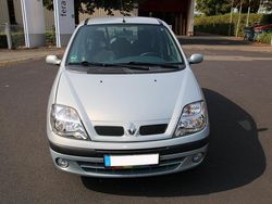 Grau Gebraucht 2000 Renault Scénic Van / Kleinbus | 1.666 € (Etwas zu teuer)