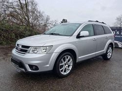 Silbergrau Gebraucht 2012 Fiat Freemont SUV | 3.390 € (Guter Preis)