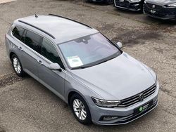Grau Gebraucht 2022 VW Passat Business Kombi | 18.950 € (Fairer Preis)