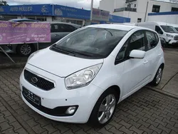Weiß Gebraucht 2012 Kia Venga Kleinwagen | 3.950 € (Guter Preis)