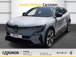 Rafalgrau metallic, black pearlschwarz metallic Gebraucht 2024 Renault Megane E-Tech Iconic Limousine | 31.995 € (Superpreis)