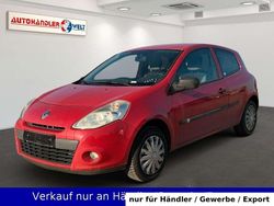 Rot Gebraucht 2010 Renault Clio II Expression Limousine | 1.699 € (Guter Preis)