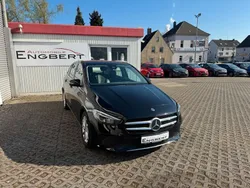 Schwarz Gebraucht 2019 Mercedes B180 Van / Kleinbus | 20.990 € (Superpreis)