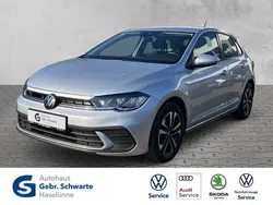 Silber Gebraucht 2024 VW Polo Life Limousine | 20.240 € (Guter Preis)