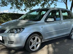 Sternsilber metallic Gebraucht 2006 Mazda 2 Active Van / Kleinbus | 4.200 € (Fairer Preis)