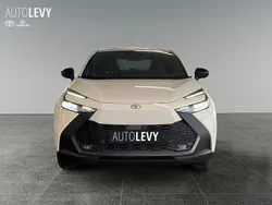 Weiß Gebraucht 2024 Toyota C-HR Business Edition SUV | 26.490 € (Superpreis)