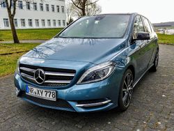 Blau Gebraucht 2012 Mercedes B200 Van / Kleinbus | 9.700 € (Etwas zu teuer)