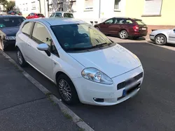 Weiß Gebraucht 2009 Fiat Grande Punto Kleinwagen | 1.700 € (Fairer Preis)