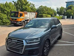 Grau Gebraucht 2017 Audi Q7 Sport SUV | 31.000 € (Fairer Preis)
