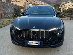 Schwarz Gebraucht 2017 Maserati Levante SUV | 25.499 €