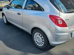 Grau Gebraucht 2009 Opel Corsa Kleinwagen | 2.300 € (Fairer Preis)