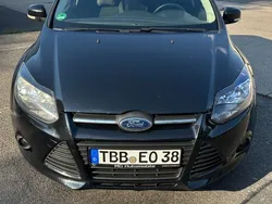 Schwarz Gebraucht 2012 Ford Focus Trend Limousine | 4.250 € (Fairer Preis)
