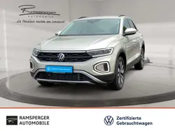 Silber (ivory silver metallic) Gebraucht 2024 VW T-Roc Move SUV | 30.890 € (Fairer Preis)