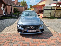 Grau Gebraucht 2018 Mercedes C300 AMG Kombi | 27.400 € (Teuer)