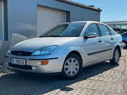 Silber Gebraucht 2000 Ford Focus Limousine | 999 € (Superpreis)