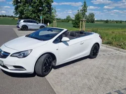 Weiß Gebraucht 2014 Opel Cascada Edition Cabrio | 7.500 € (Fairer Preis)