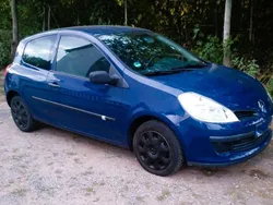 Blau Gebraucht 2007 Renault Clio II Limousine | 1.100 € (Guter Preis)