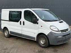 Weiß Gebraucht 2005 Opel Vivaro Van / Kleinbus | 3.300 € (Fairer Preis)