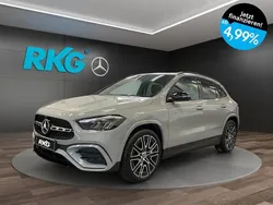 Grau Gebraucht 2025 Mercedes GLA200 AMG SUV | 45.890 € (Teuer)