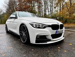 Weiß Gebraucht 2017 BMW 330 M Performance Limousine | 22.000 € (Fairer Preis)