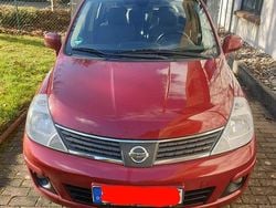 Rot Gebraucht 2008 Nissan Tiida Kombi | 3.000 €
