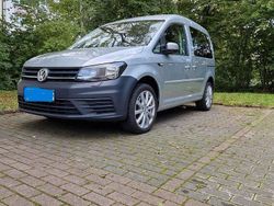 Grau Gebraucht 2017 VW Caddy Van / Kleinbus | 25.200 €