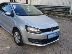 Silber Gebraucht 2010 VW Polo Trendline Kleinwagen | 3.800 € (Fairer Preis)